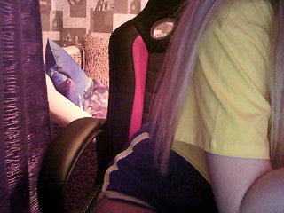 Live sex webcam photo for blooondiii #218401789