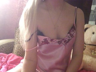 Live sex webcam photo for blooondiii #231511153