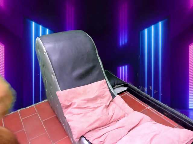 Live sex webcam photo for blow2job-lat #287993894