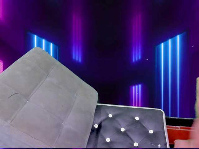 Live sex webcam photo for blow2job-lat #287994017