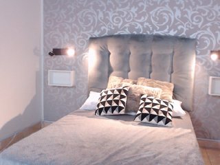 Live sex webcam photo for blowjobjobs #206572784