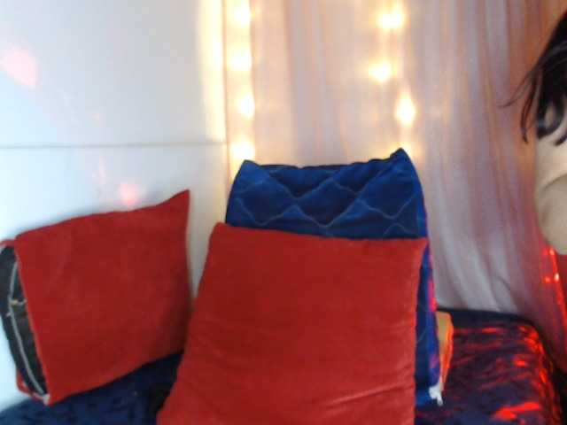 Live sex webcam photo for blowjobjobs #291235048