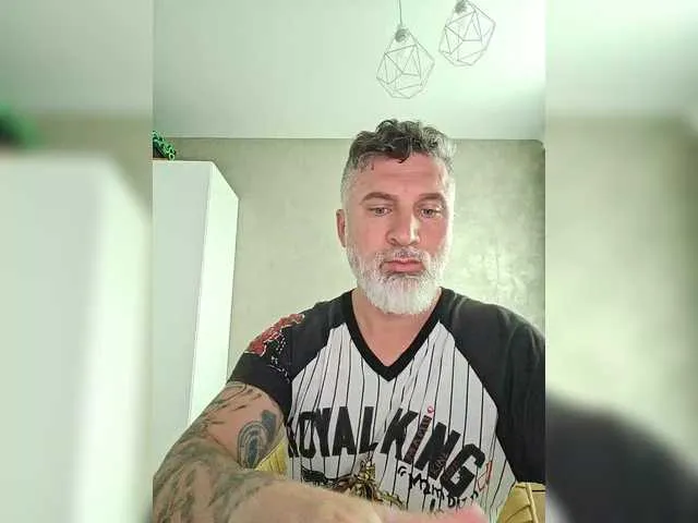 Live sex webcam photo for blowmyxxl #291111540