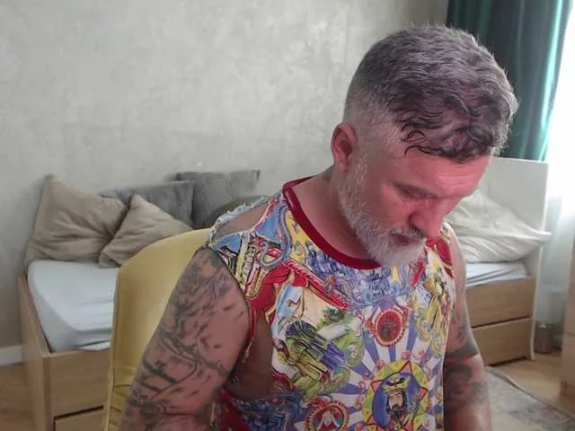 Live sex webcam photo for blowmyxxl #291191364