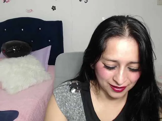 Live sex webcam photo for blue-mom #273210056