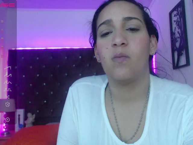Live sex webcam photo for blue-water-cs #276415298