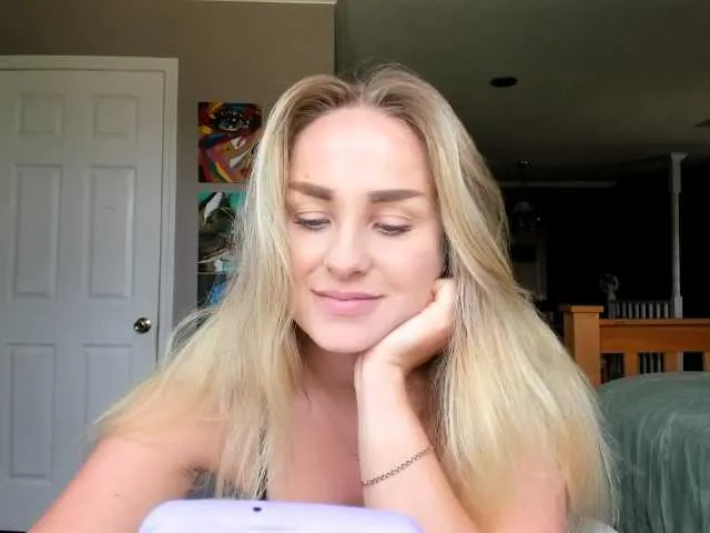 Live sex webcam photo for blueeyedzaya-sexy #289316285