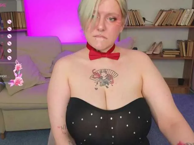 Live sex webcam photo for bluelunaray #291319270
