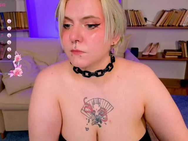 Live sex webcam photo for bluelunaray #291330671