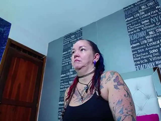 Live sex webcam photo for bluenena #276709307