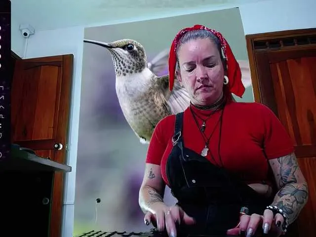 Live sex webcam photo for bluenena #276753666