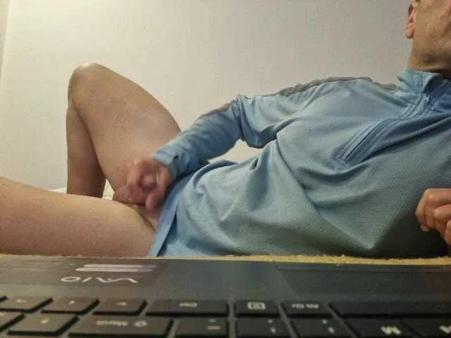 Live sex webcam photo for bluesman23 #289992724