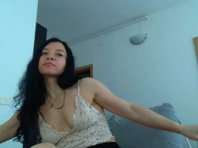 Live sex webcam photo for blueyesbaby #293001781