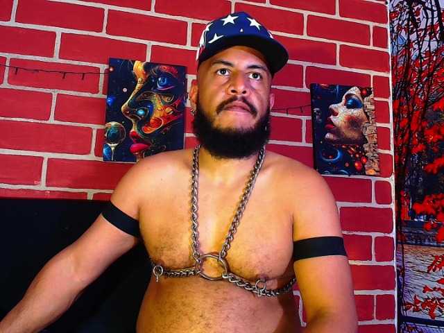 Live sex webcam photo for bobby-kbrera #289155703