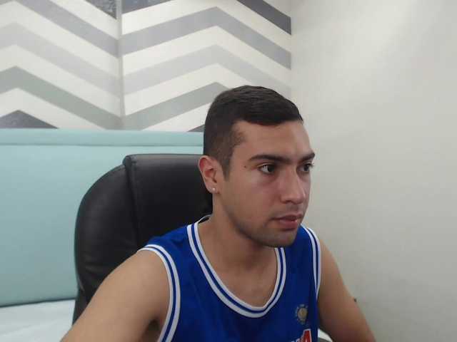 Live sex webcam photo for boddyballs #273667491