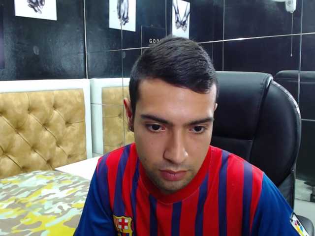 Live sex webcam photo for boddyballs #273767100