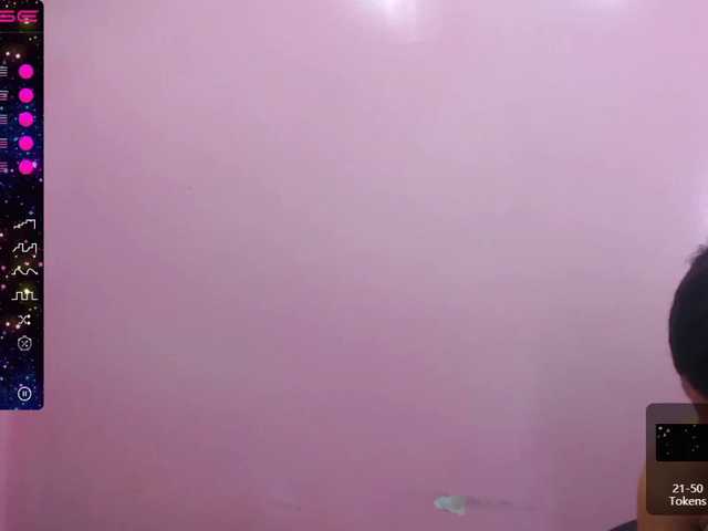 Live sex webcam photo for boddyballs #274005613