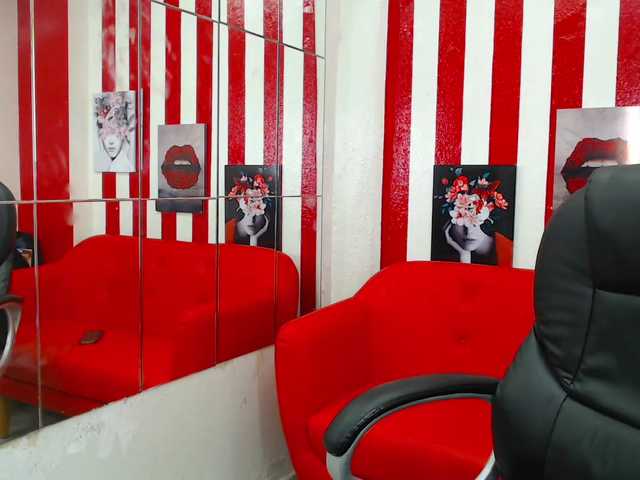 Live sex webcam photo for boddyballs #274218660