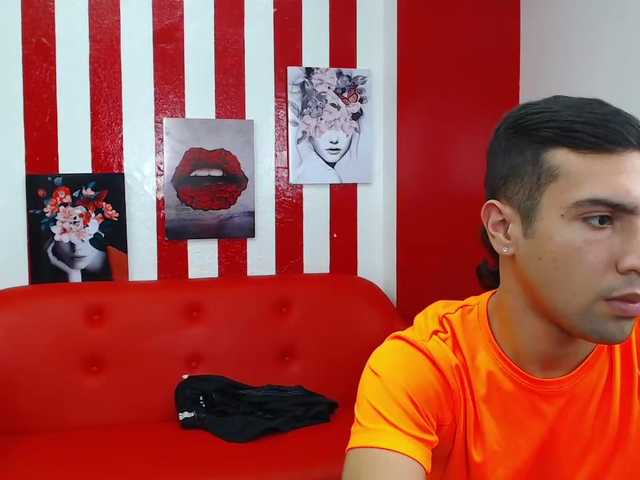 Live sex webcam photo for boddyballs #274261917