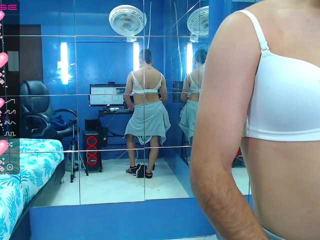 Live sex webcam photo for boddyballs #274299309