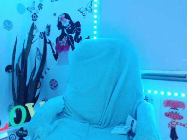 Live sex webcam photo for bomboncita288 #290954489