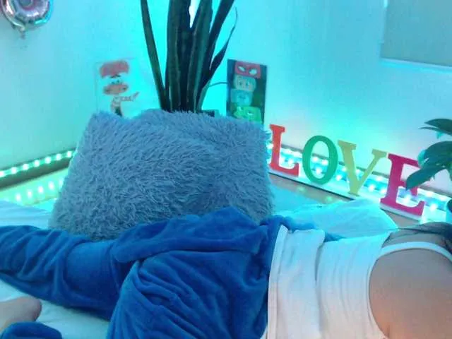 Live sex webcam photo for bomboncita288 #291894266