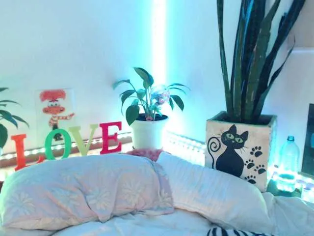 Live sex webcam photo for bomboncita288 #291969879