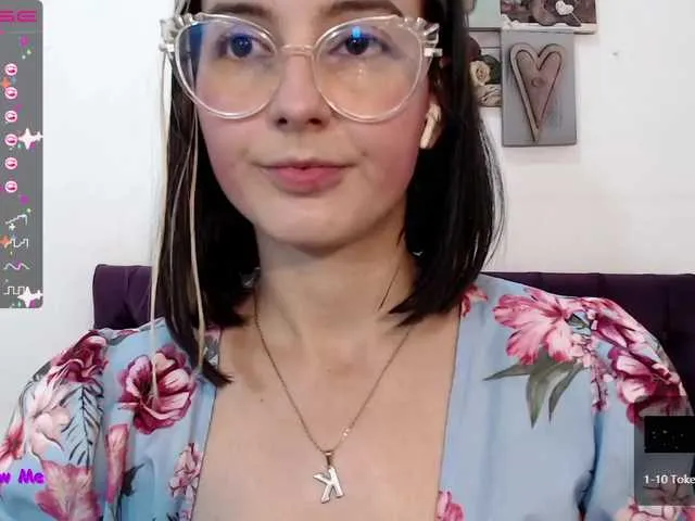 Live sex webcam photo for boobXbunny #272979312