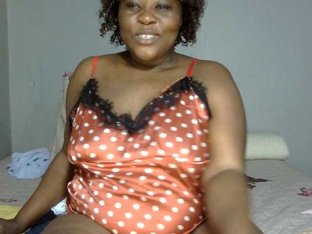 Live sex webcam photo for bootynoe #275893428