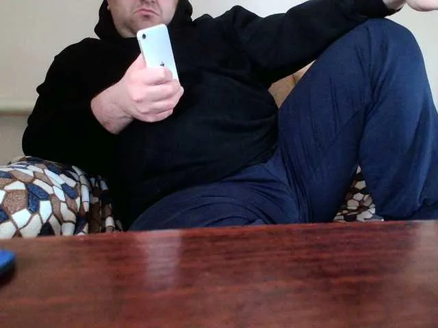 Live sex webcam photo for boy123023 #277893012