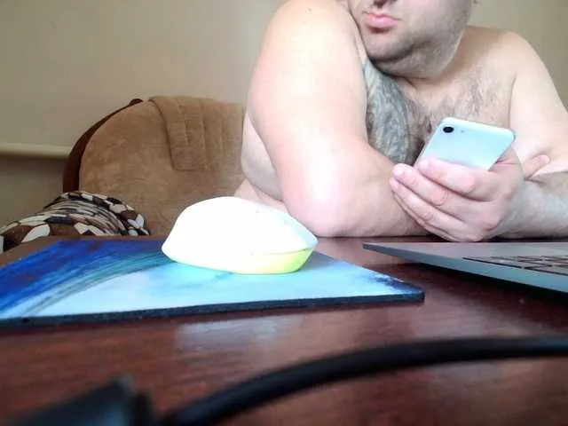 Live sex webcam photo for boy123023 #277919634