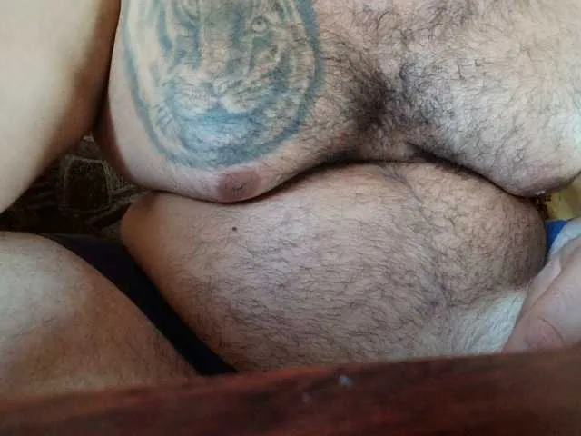 Live sex webcam photo for boy123023 #289763297