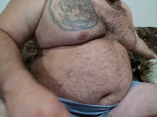 Live sex webcam photo for boy123023 #289935233