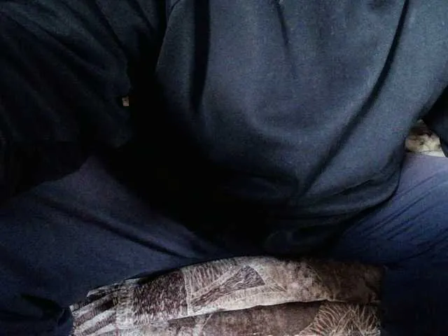 Live sex webcam photo for boy123023 #290286421