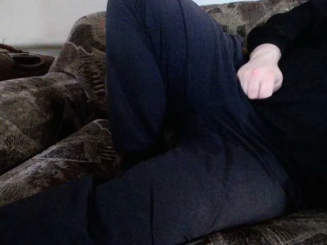 Live sex webcam photo for boy123023 #290407429