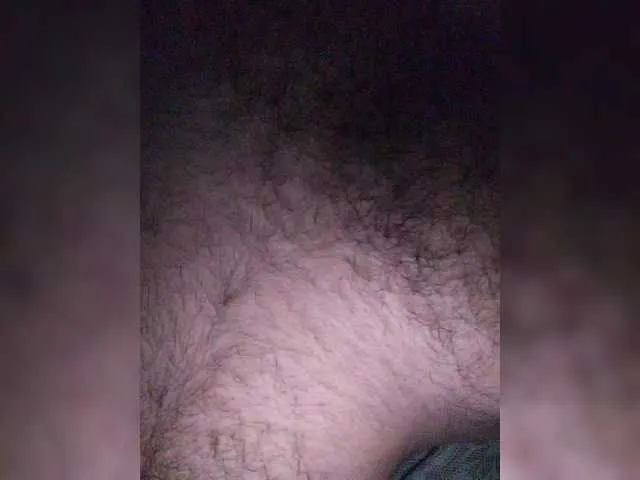 Live sex webcam photo for boy123023 #291402673