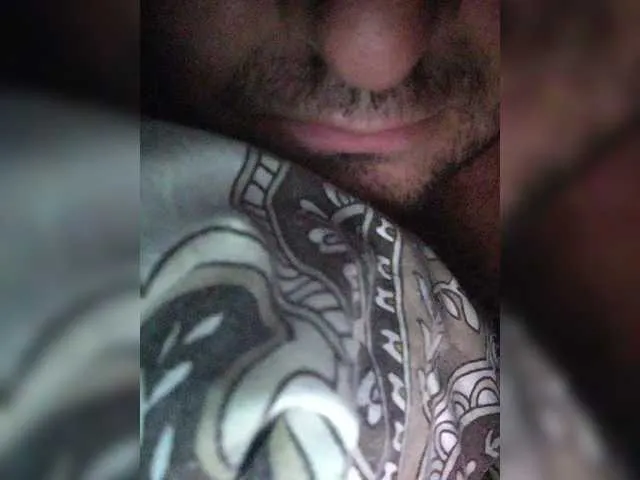 Live sex webcam photo for boy123023 #291672943