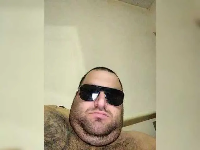 Live sex webcam photo for boy123023 #292003434