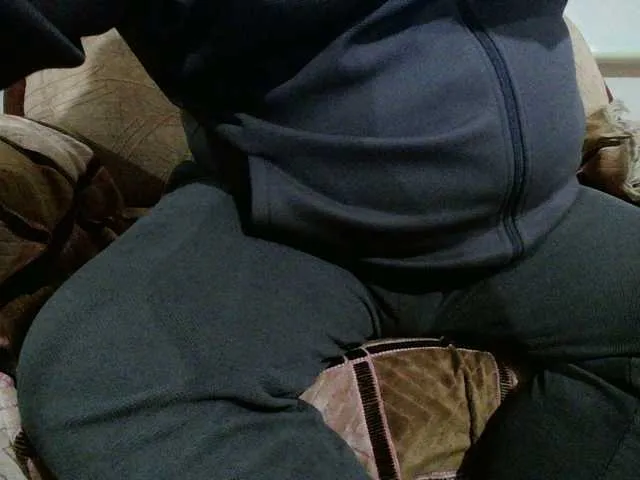 Live sex webcam photo for boy123023 #292137527