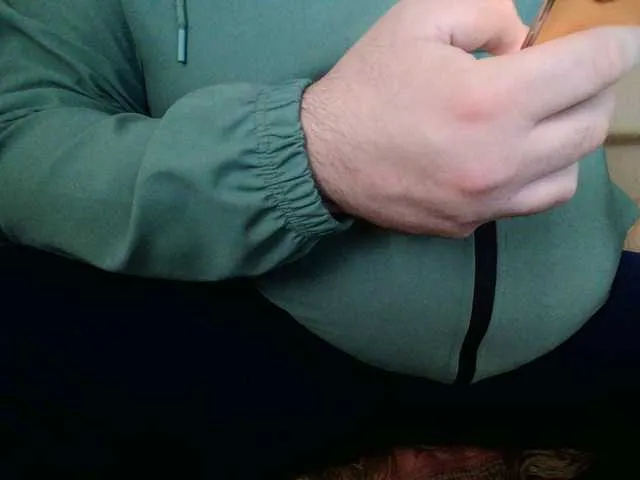 Live sex webcam photo for boy123023 #292195015