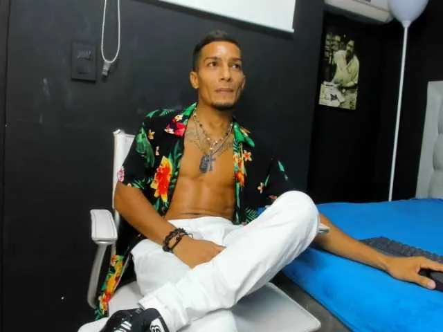 Live sex webcam photo for boyka-hot #276323802