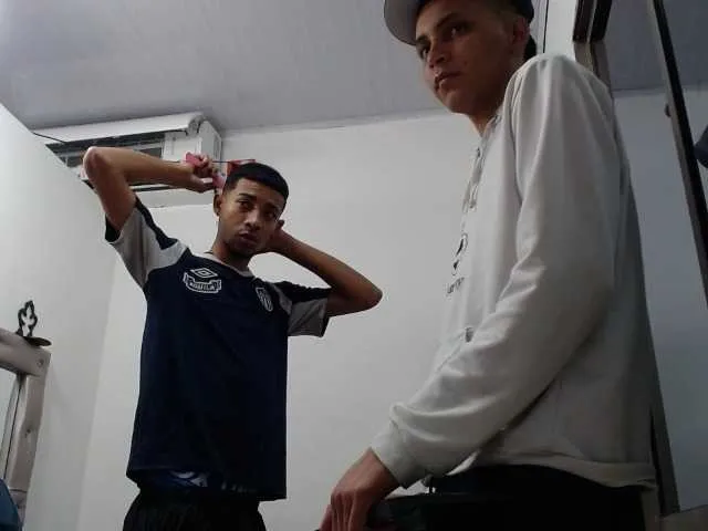 Live sex webcam photo for boyscockbig #277330031