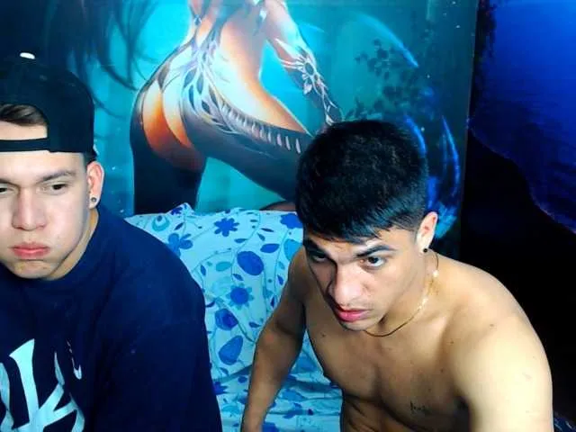 Live sex webcam photo for brandonharold #273693713