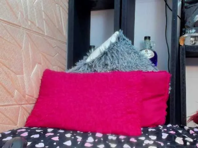 Live sex webcam photo for brandybrow #274427829
