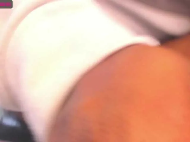Live sex webcam photo for brandybrow #275662201