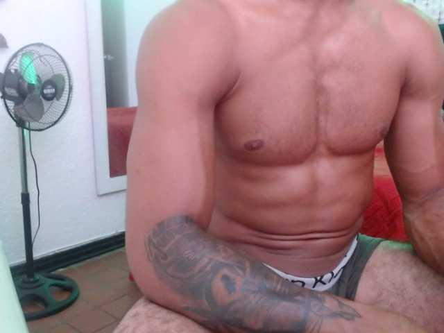 Live sex webcam photo for brawon-latino27 #276002288