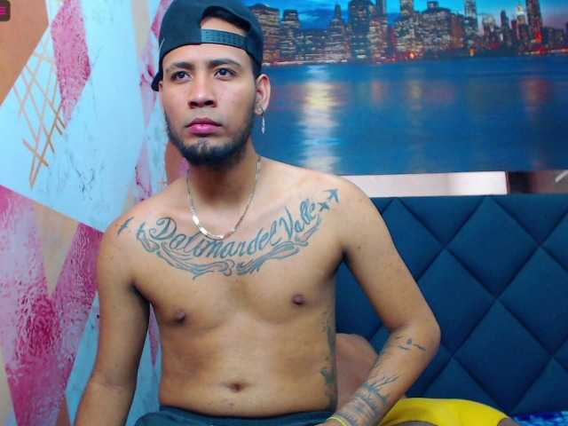 Live sex webcam photo for brayansanti #274029180