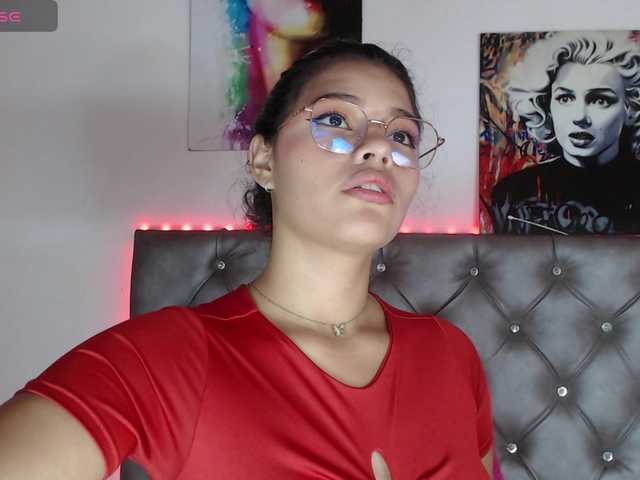 Live sex webcam photo for breidi25 #276705648