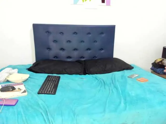 Live sex webcam photo for brenda-sofia #292133445