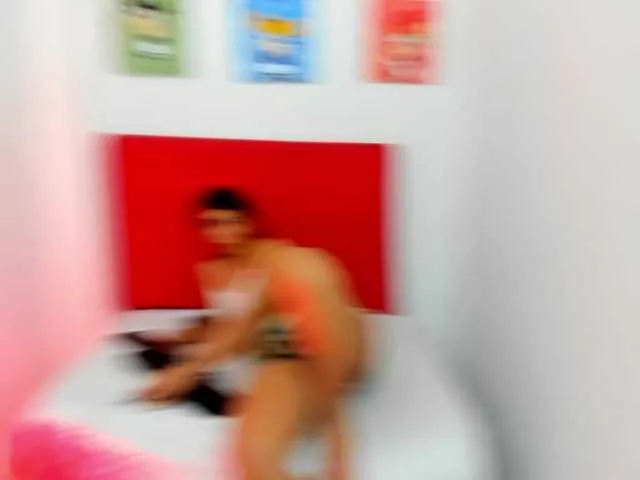 Live sex webcam photo for brenda-sofia #292278815